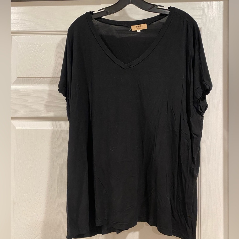 Piko short sleeved top. Size small very good condition